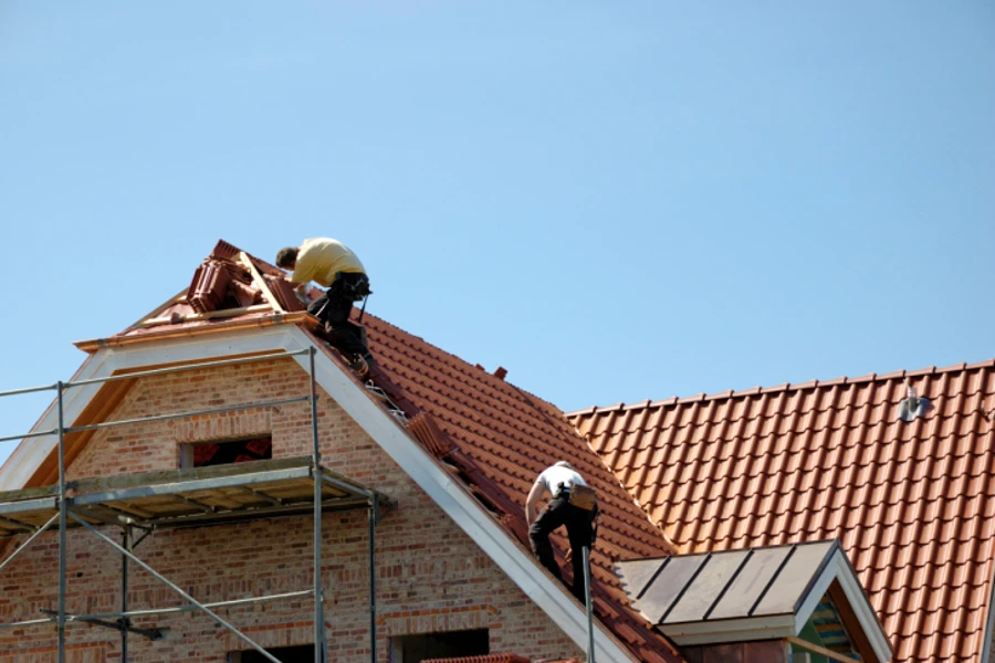 Professional Roof Installation in Hayward, CA